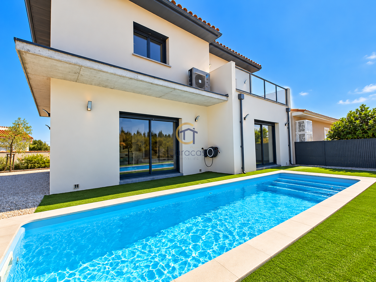 MAISON 3 CHAMBRES GARAGE PISCINE